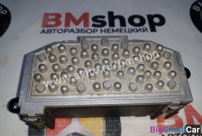Реостат отопителя Passat B6 Jetta