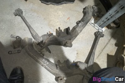 Toyota avensis рычаг задний