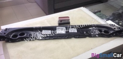 Нижняя планка передней панели Lexus GS