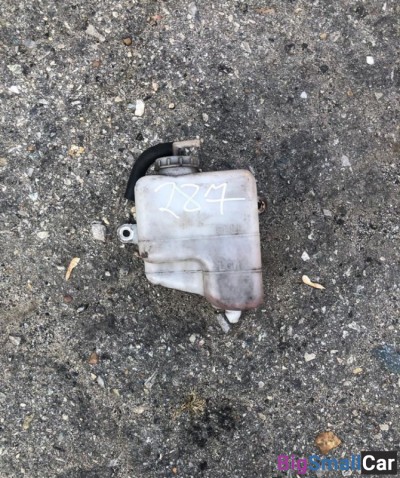 Бачок омывателя Mitsubishi Pajero Sport