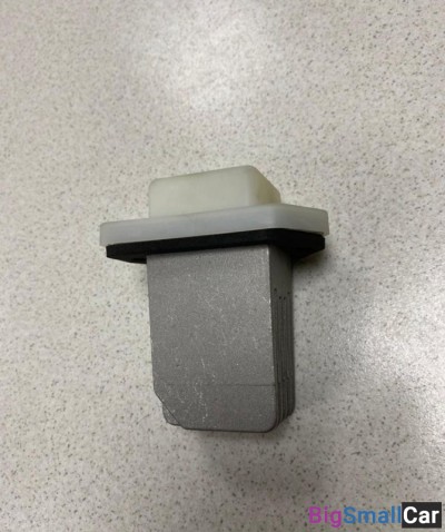 Резистор печки Nissan Sunny 15-16