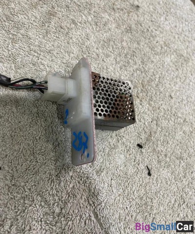 Резистор печки Mitsubishi Pajero Sport