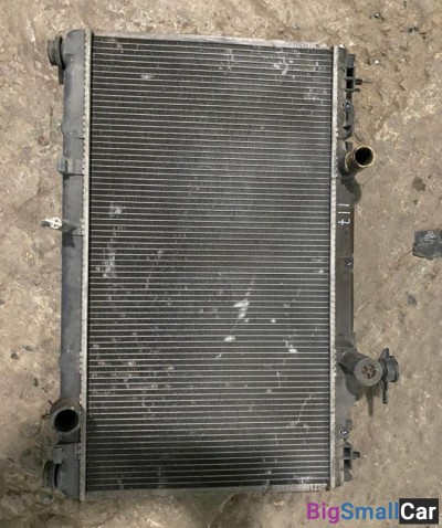 Радиатор охлаждения Toyota Camry 30 RH