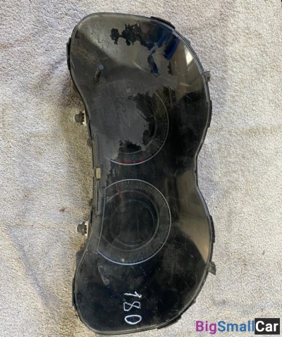 Панель приборов Toyota Corolla 150