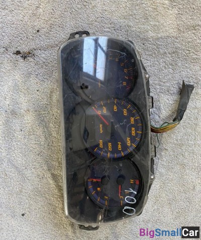 Панель приборов Daihatsu YRV