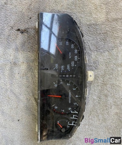 Панель приборов Mitsubishi Lancer Cedia